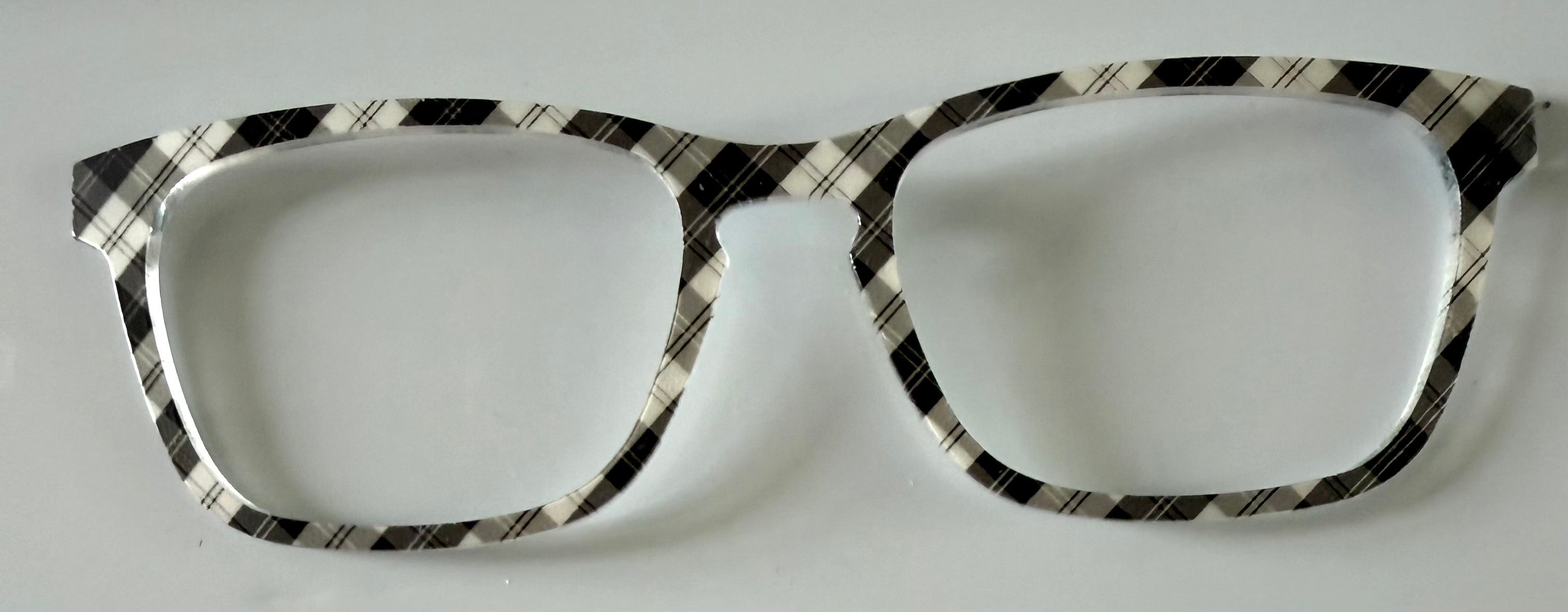PAIR Casper Topper; black and white plaid