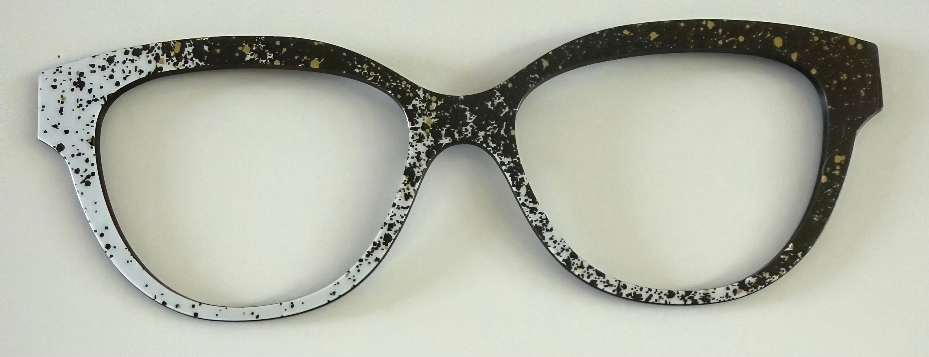 PAIR Premium Quinn Topper; black and white paint splatter