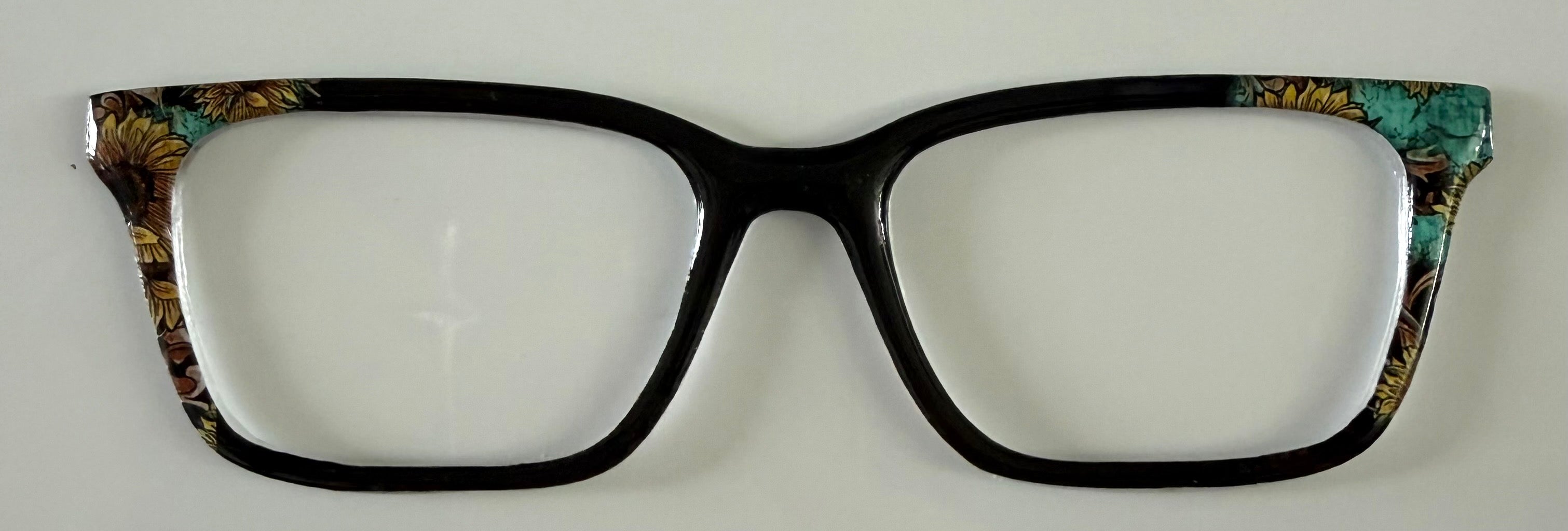 Larkin Topper; black with sunflowers in corners