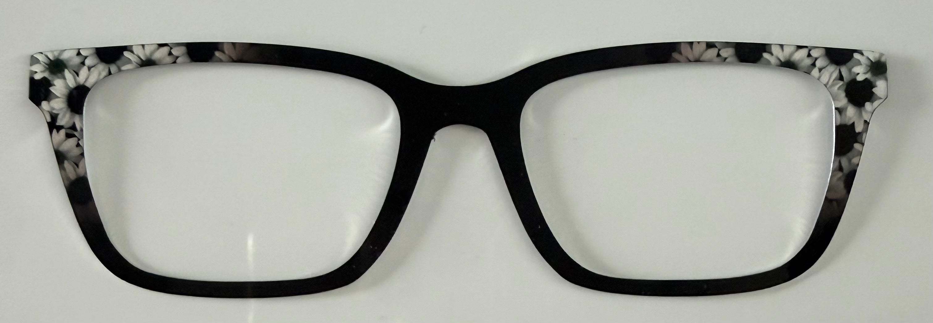 Larkin Topper; metal; black with flower corners