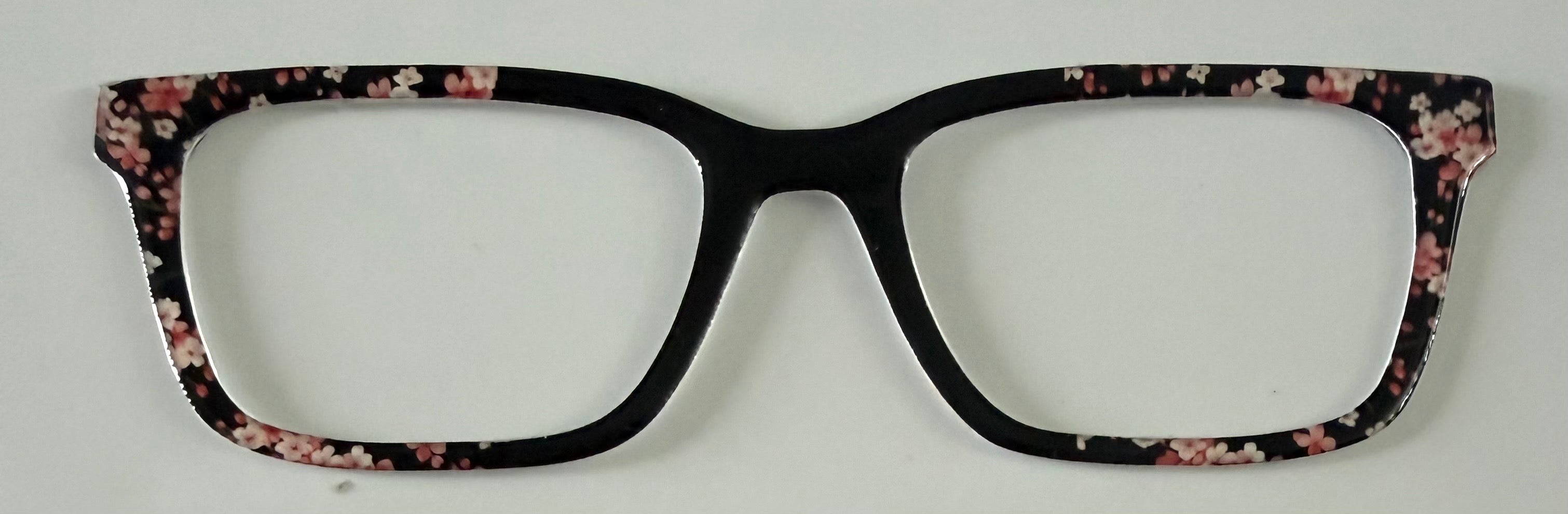 Larkin Topper; black vertical gradient with pink hearts