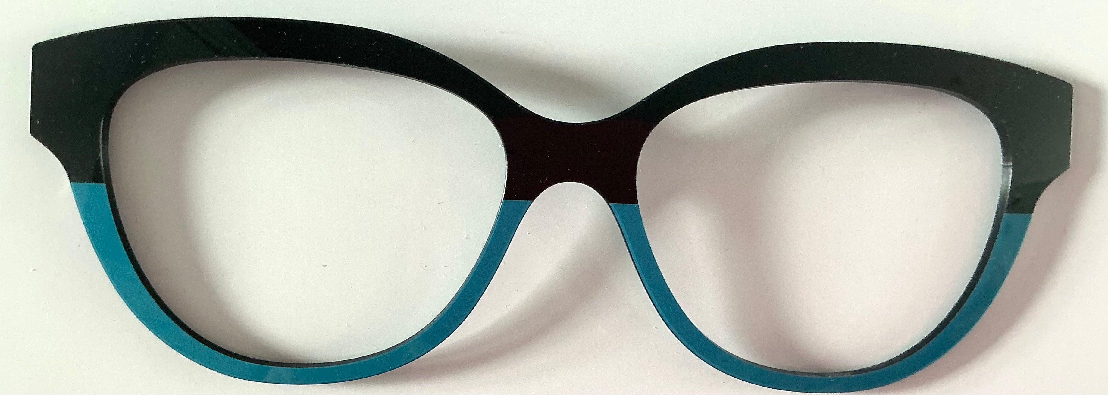 PAIR Quinn Topper; black/blue split
