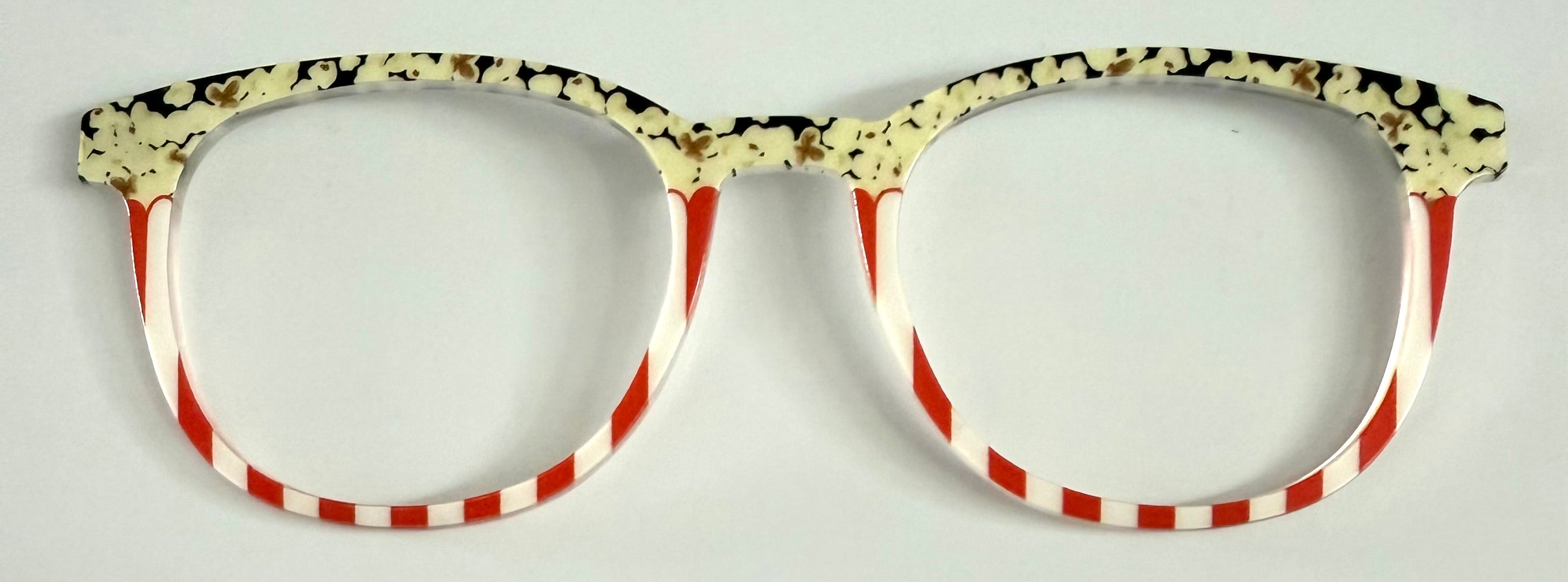 PAIR Reese Topper; movie theater popcorn