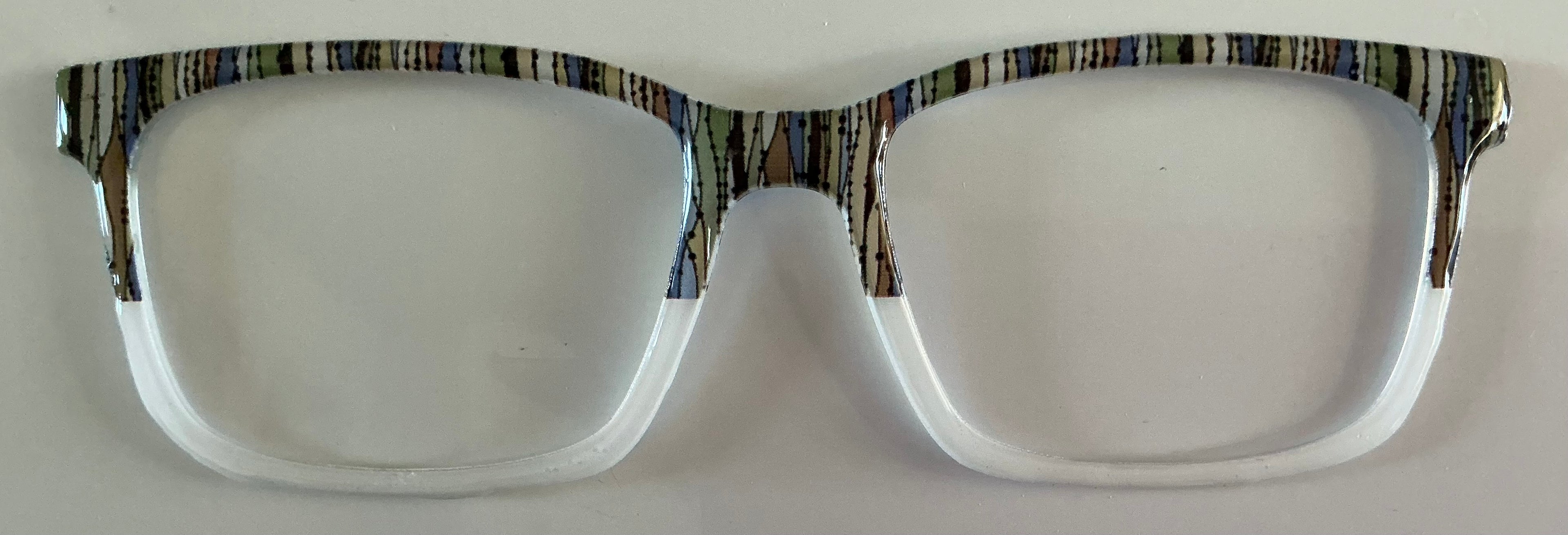 Casper Topper; multicolored pattern/white split