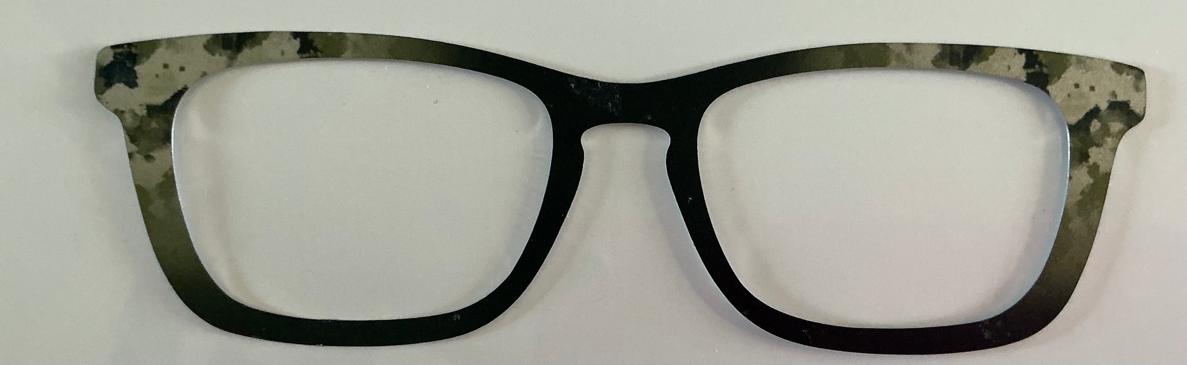 Casper Topper; metal; green camo/black diagonal split