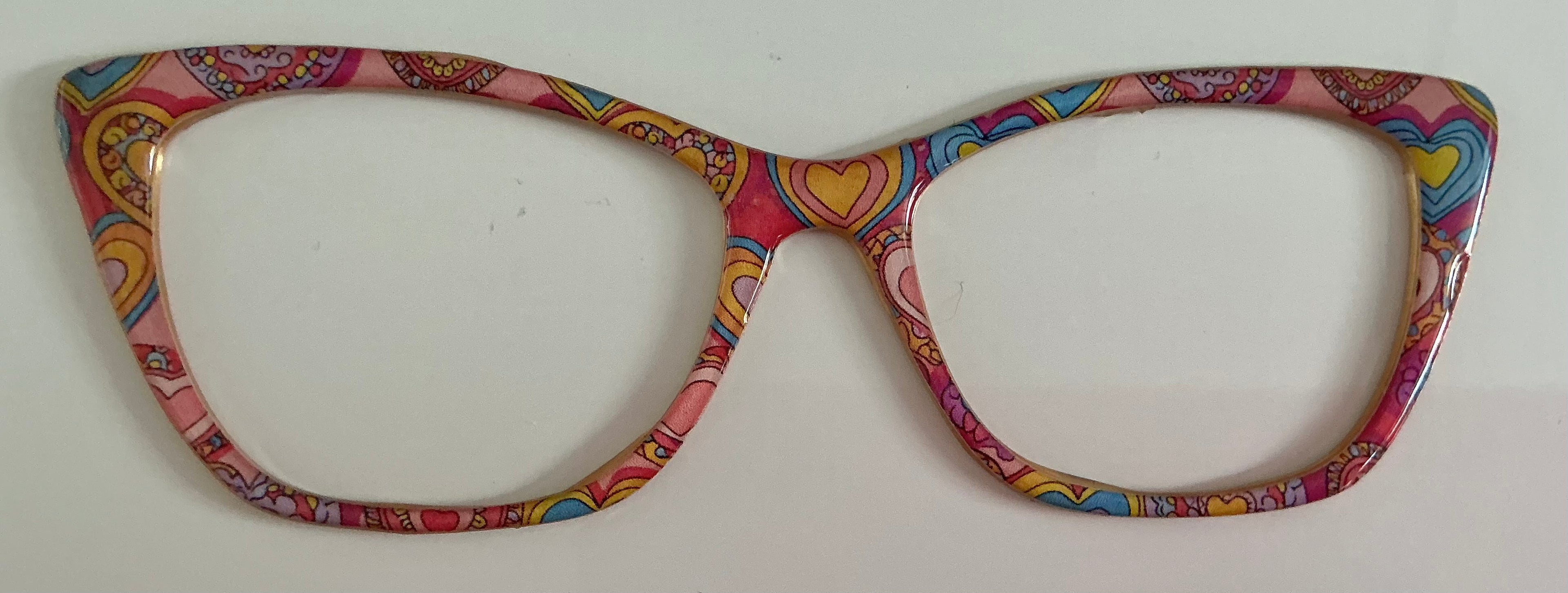 Wanda Topper; Valentine's Day; blue and yellow hearts on pink