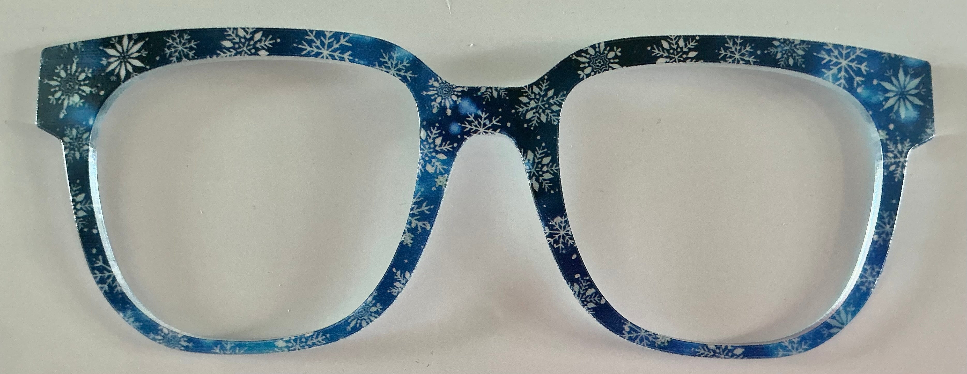 PAIR Murphy Topper; winter snowflakes