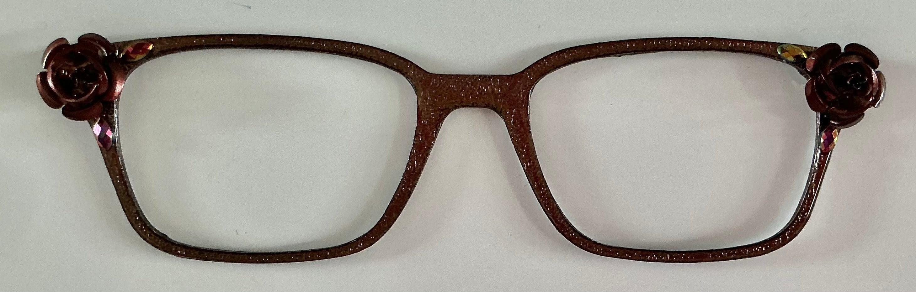 Finley Topper; brown shimmer with roses embellishments