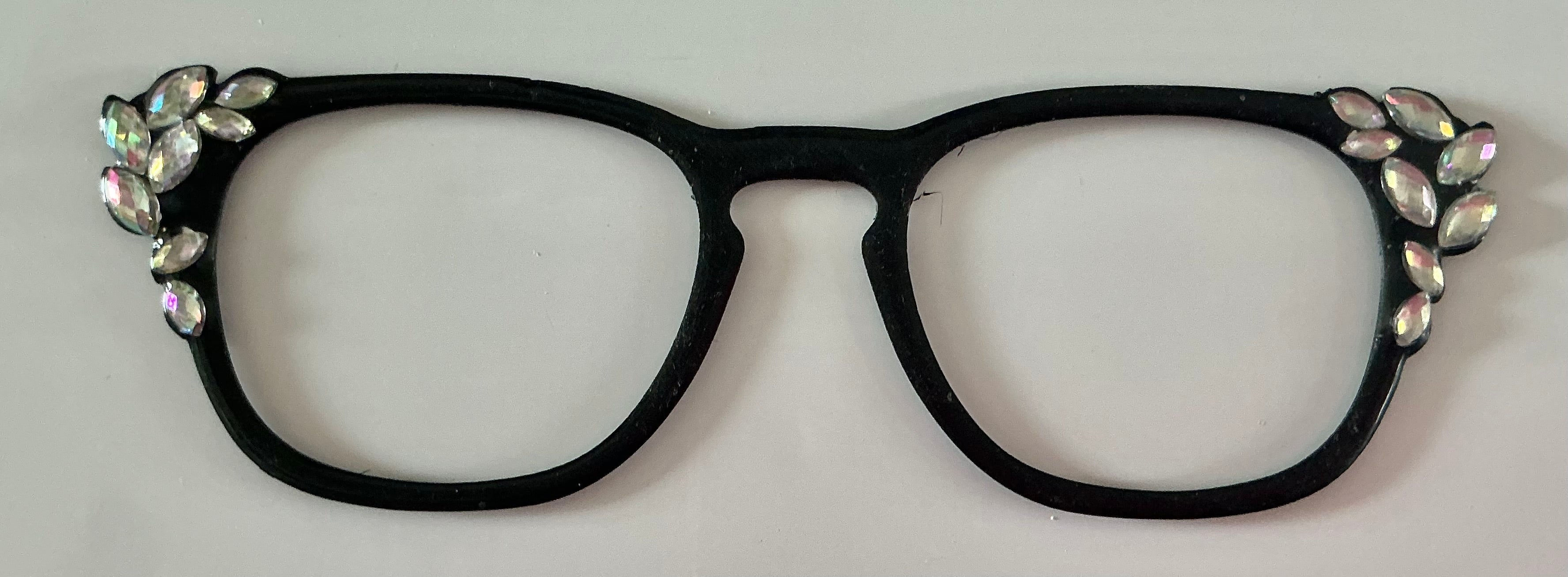 Twain Topper; black with embellishments